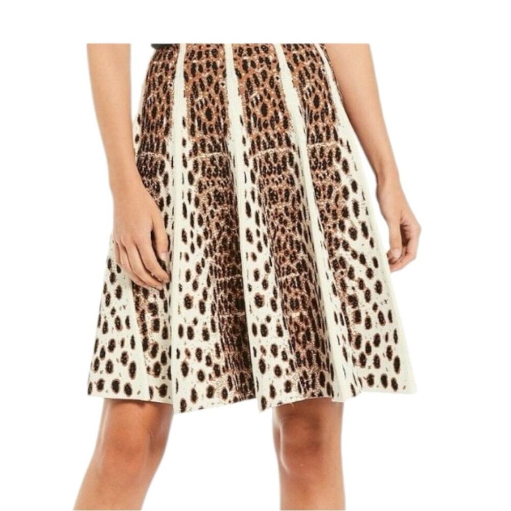Gianni Bini women's small knit skirt knee length leopard print cheetah circle